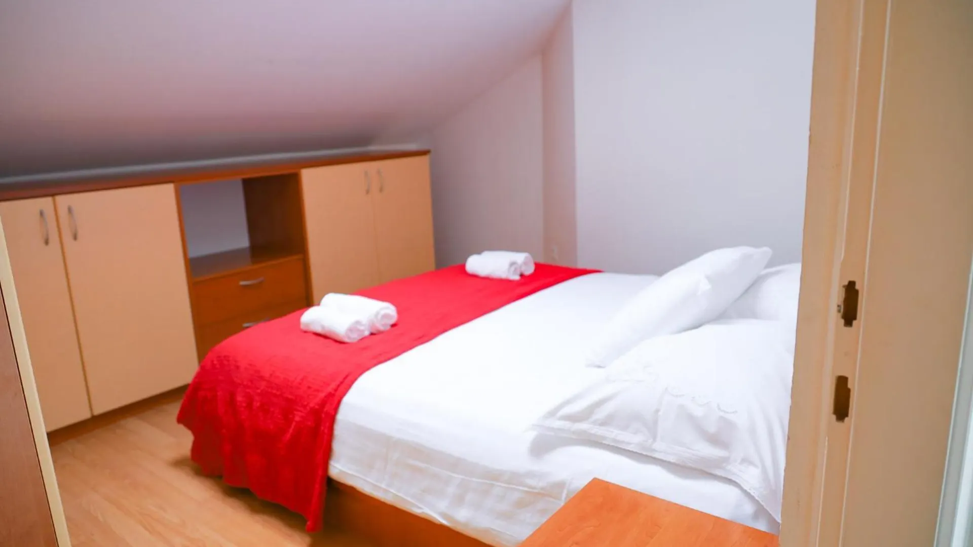 Apartment The Florens Residence Near The Beach With The Pool, Bbq And Kids Playground, Zadar Diklo Croatia